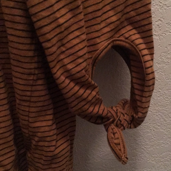 WISHLIST off the should 3/4 sleeve - Picture 2 of 6